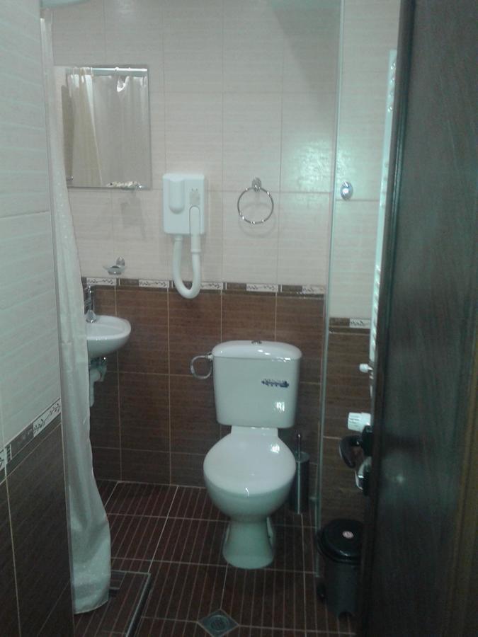 Family Hotel Balkana Априлци Экстерьер фото