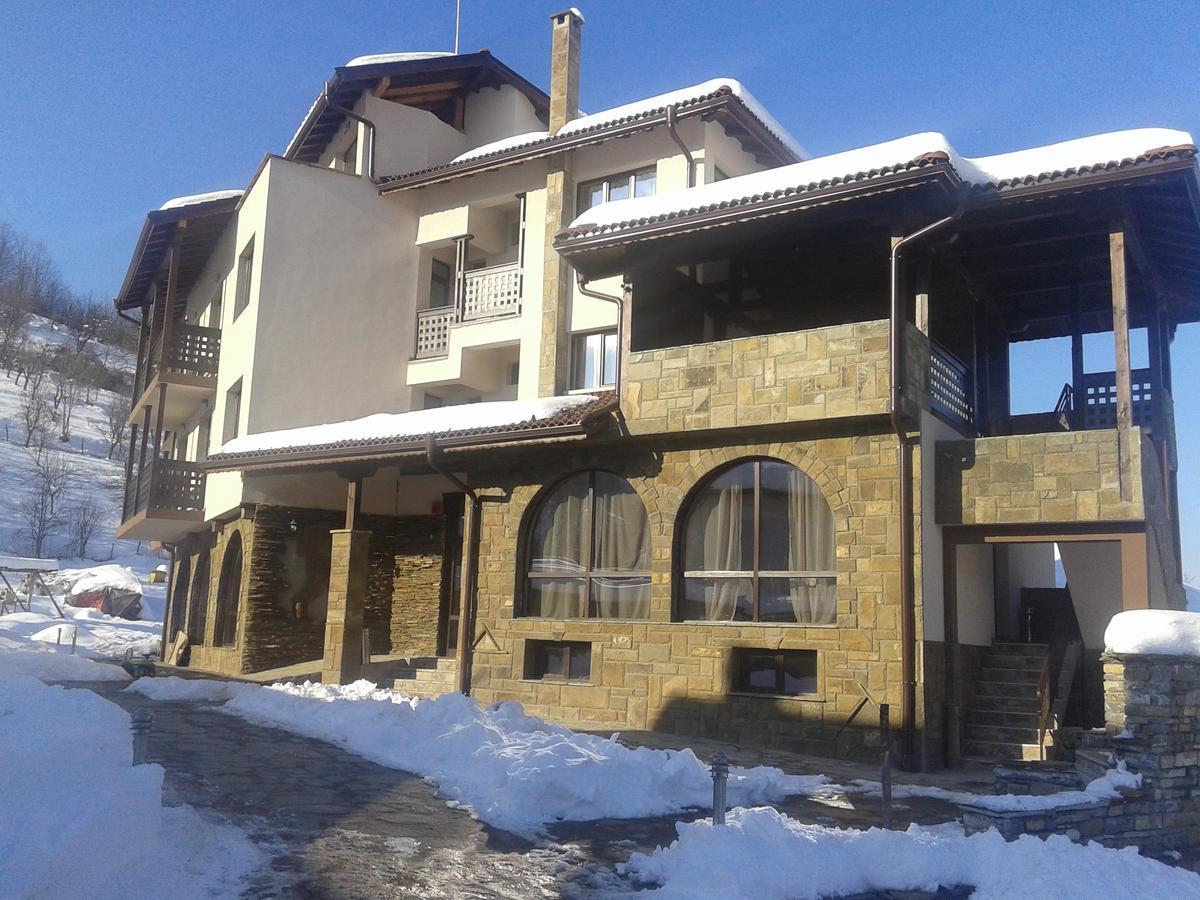 Family Hotel Balkana Априлци Экстерьер фото